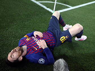 Barcelona outclass Man United...